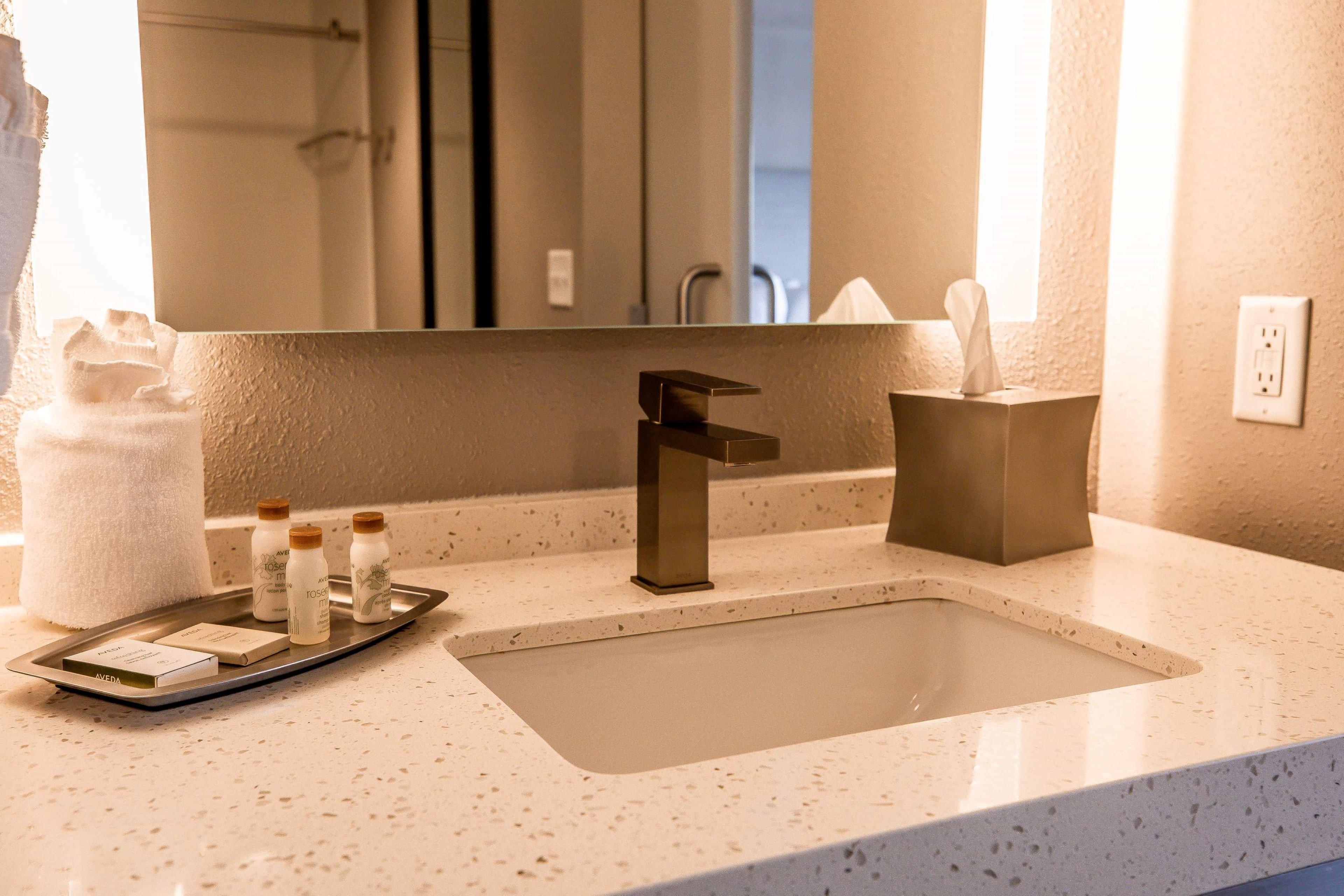 Hotel Indigo Harrisburg - Hershey By Ihg Extérieur photo