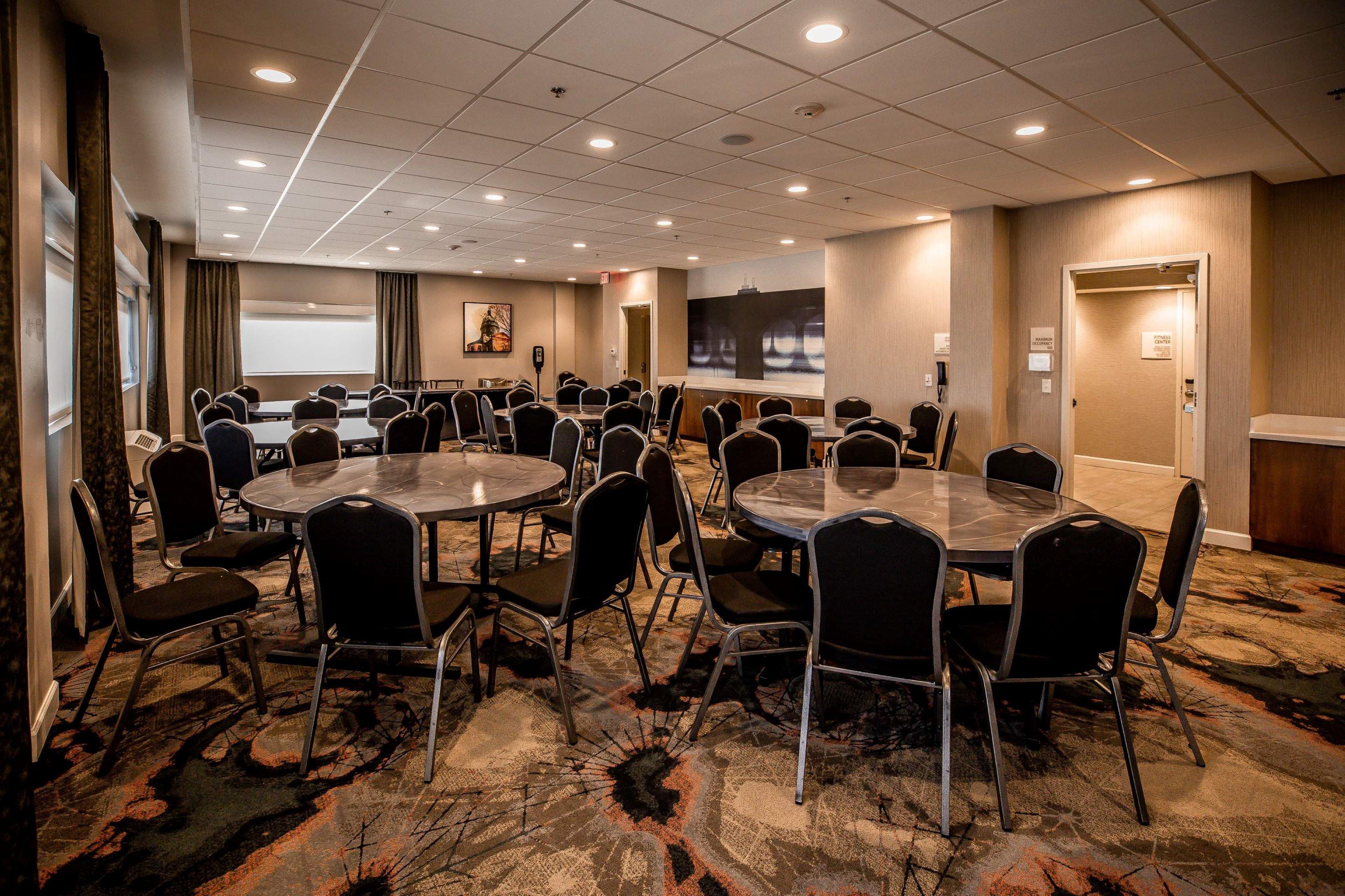Hotel Indigo Harrisburg - Hershey By Ihg Extérieur photo